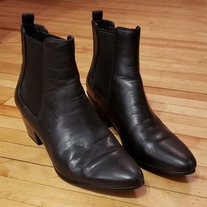 Sam Edelman Reesa Chelsea Boots